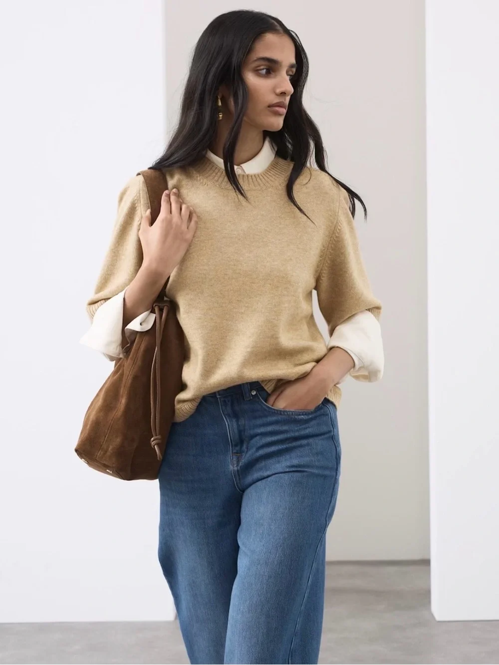 Marks & Spencer: Autograph Collection Short-Sleeve Crewneck Sweater - Picture 5 of 7
